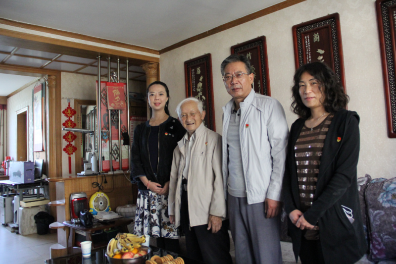 中共青海省第三建筑工程有限公司支部委員會(huì)開(kāi)展“走訪慰問(wèn)暖人心，紅色精神永傳承”活動(dòng)
