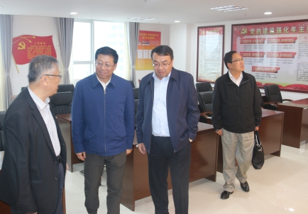 青海省副省長、省國資委黨委書記、主任王黎明，蒞臨省物產(chǎn)集團調(diào)研指導(dǎo)工作